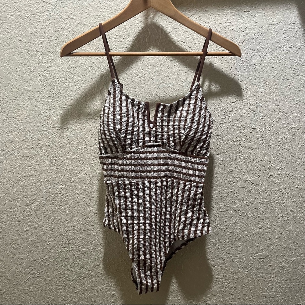 One piece brown and white swimsuit✨